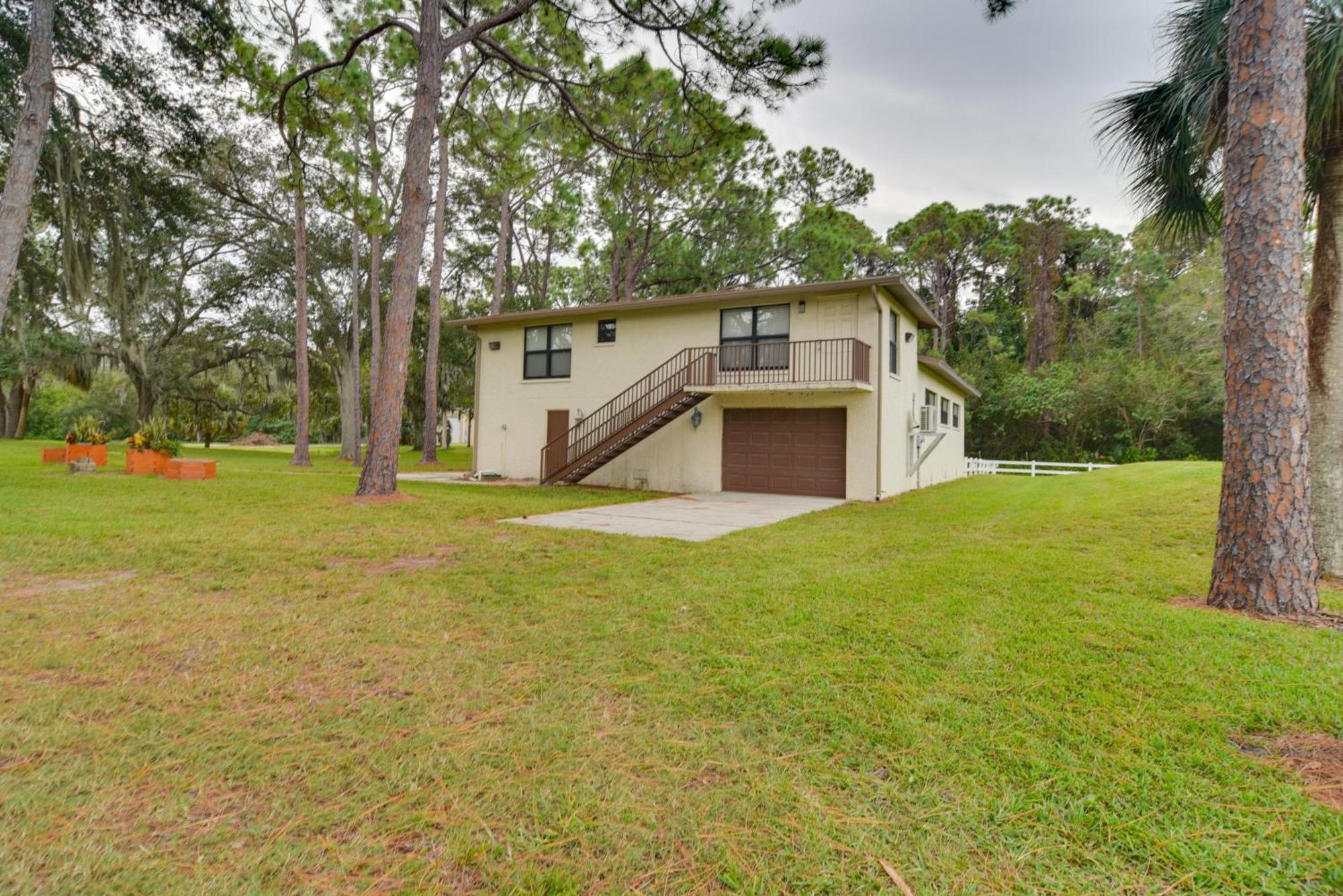Sleek Largo Studio With Pond Less Than 7 Mi To Beach! Eksteriør bilde